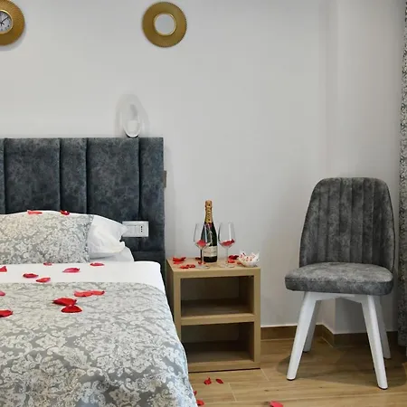 Hotell Elite Golem (Tirana)