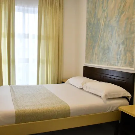 Hotel Elite Golem (Tirana)