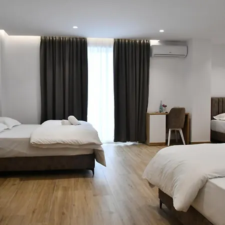 Elite Hotel 4*