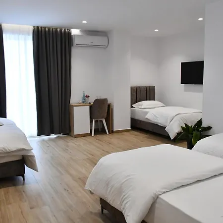 Elite Hotell 4*