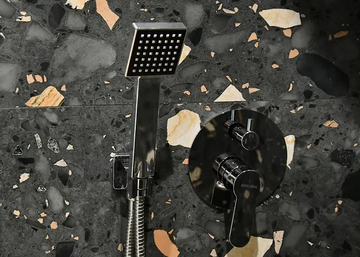 Hotel Elite Golem (Tirana)