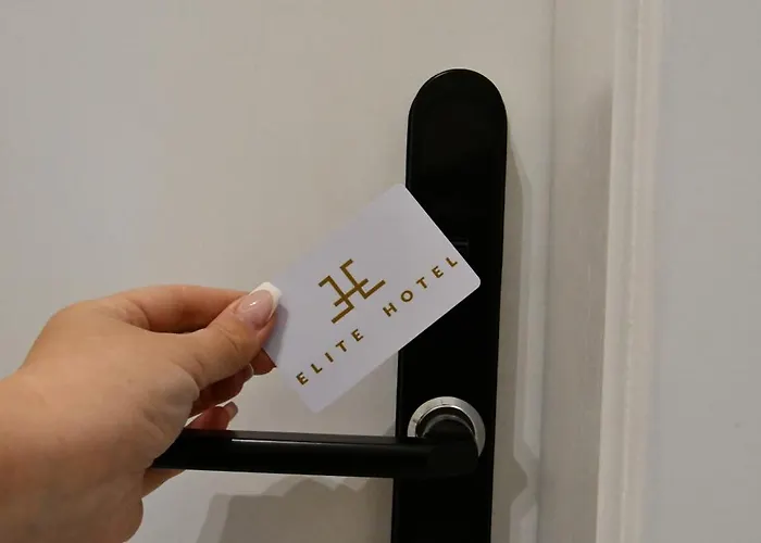 Elite Golem (Tirana)