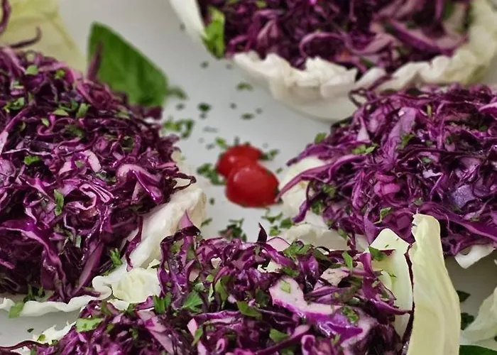 Elite Golem (Tirana)