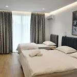 Elite Hotel 4*