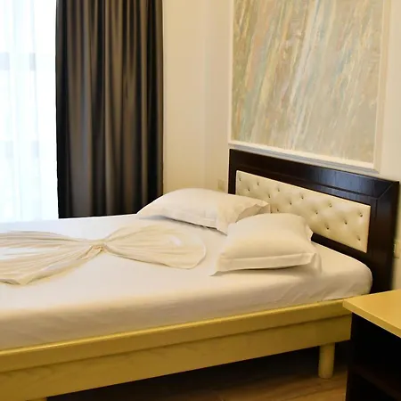 Otel Elite Golem (Tirana)