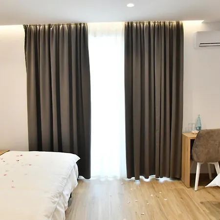 Elite Hotel